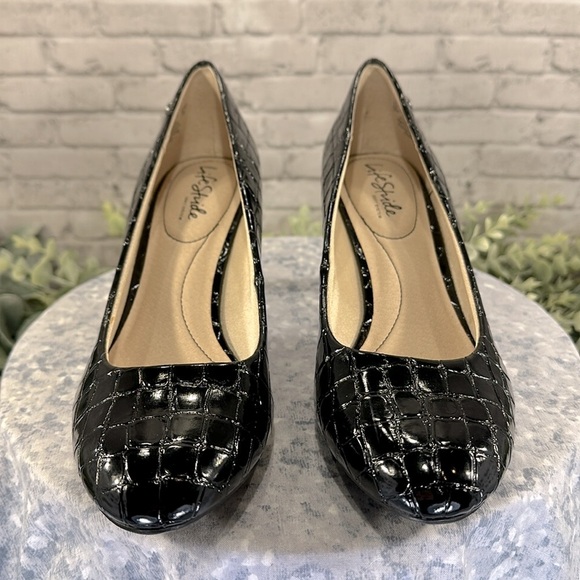 Life Stride Soft System “Parigi” Black Faux Croc Dress Heels WMS 9M🖤Like New - Picture 2 of 9